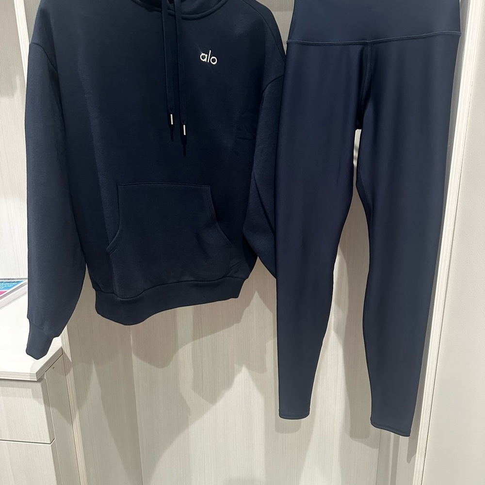 ALO Yoga Women's Navy Hoodie.
